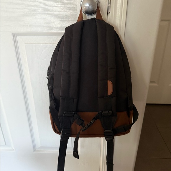 EUC - Herschel - Heritage Backpack Youth - 19L - Picture 2 of 4